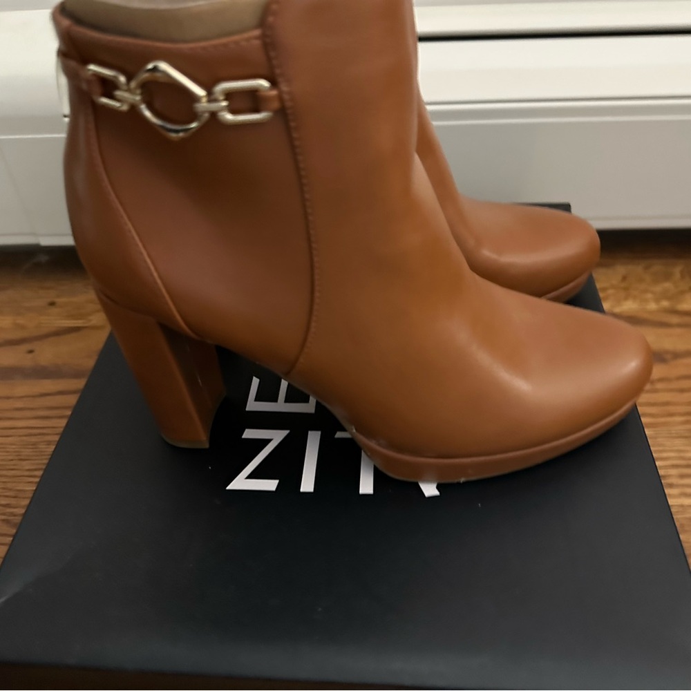 Naturalizer Berri Tawny Elegant Tan Ankle Boots